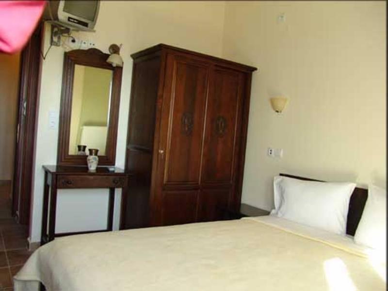 Hotel Erotas Áyios Dhimítrios Szoba fotó