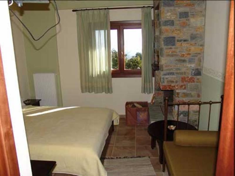 Hotel Erotas Áyios Dhimítrios Kültér fotó